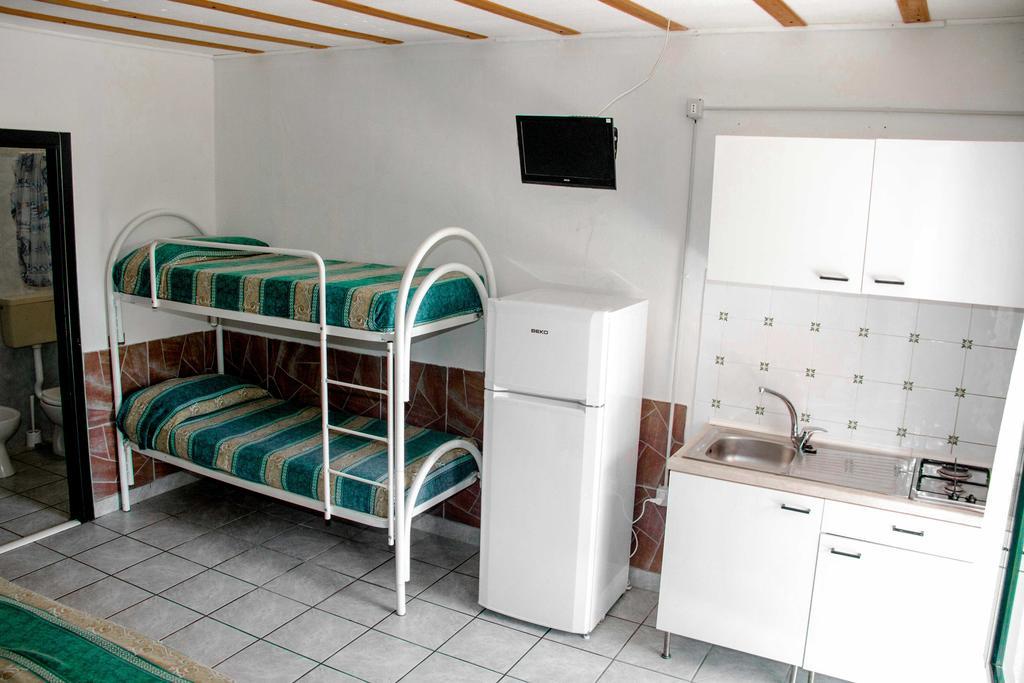 Villaggio Camping Rancho Каньяно-Варано Екстер'єр фото